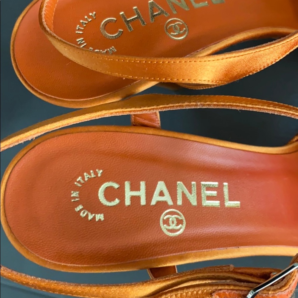 BRAND NEW CHANEL HEELS - Picture 7 of 7